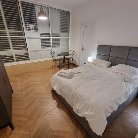 הברון Baron Appartement Risjon Letsion Buitenkant foto