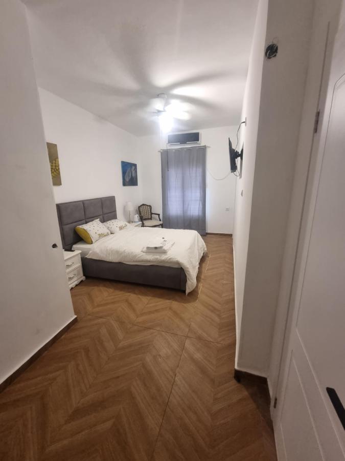 הברון Baron Appartement Risjon Letsion Buitenkant foto