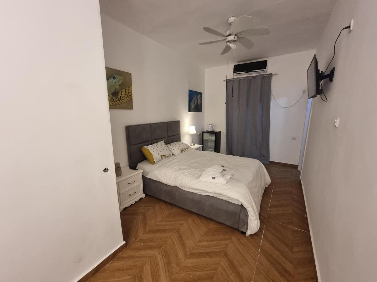 הברון Baron Appartement Risjon Letsion Buitenkant foto